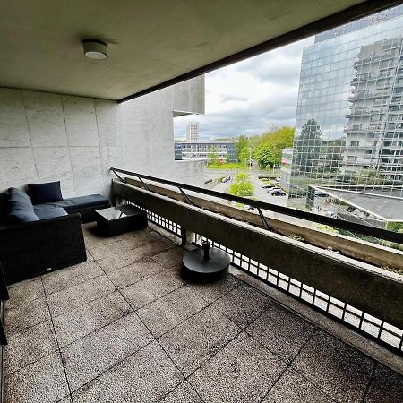 Big Apartment With Parking In 안트베르펜 외부 사진