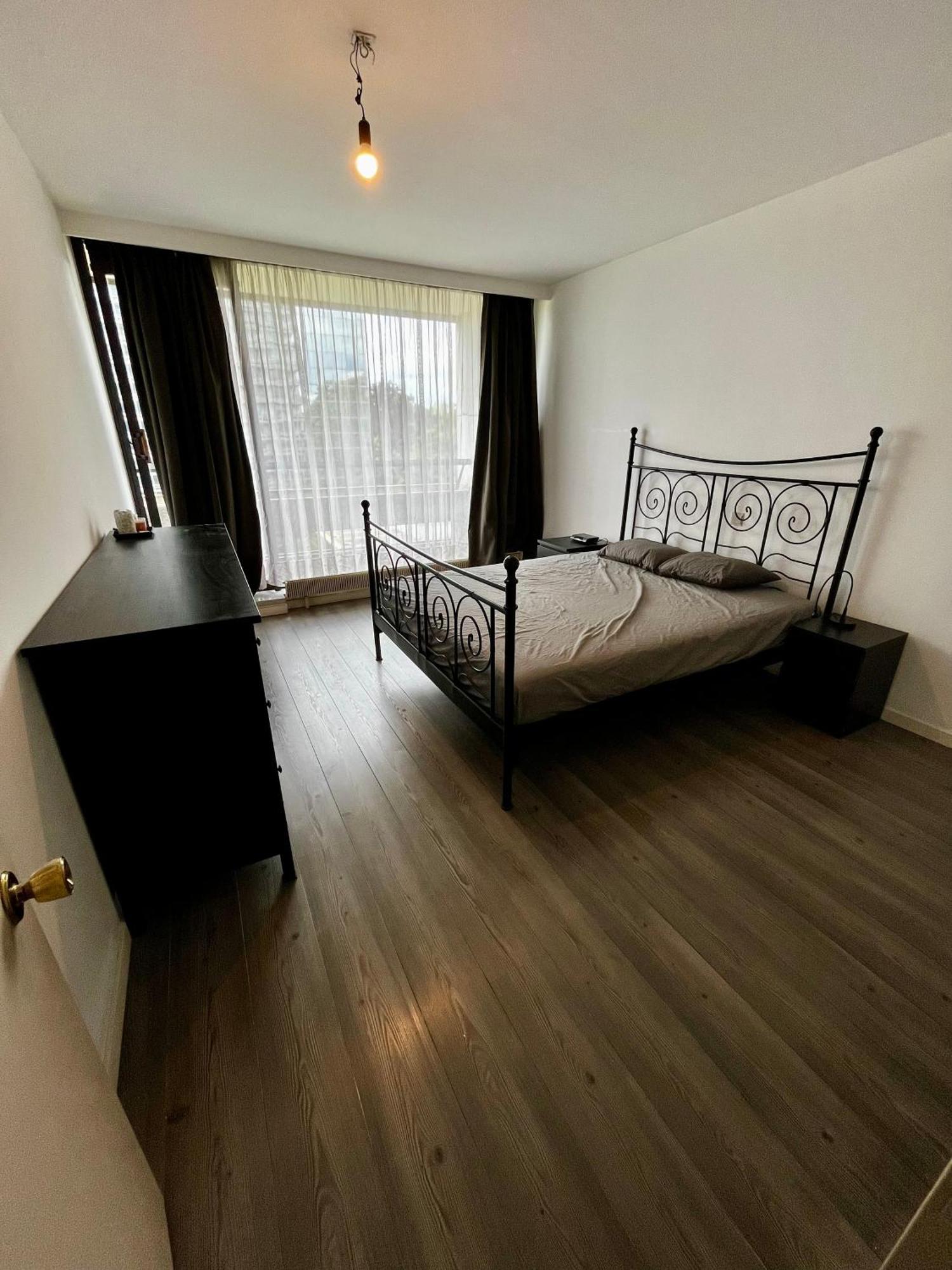 Big Apartment With Parking In 안트베르펜 외부 사진