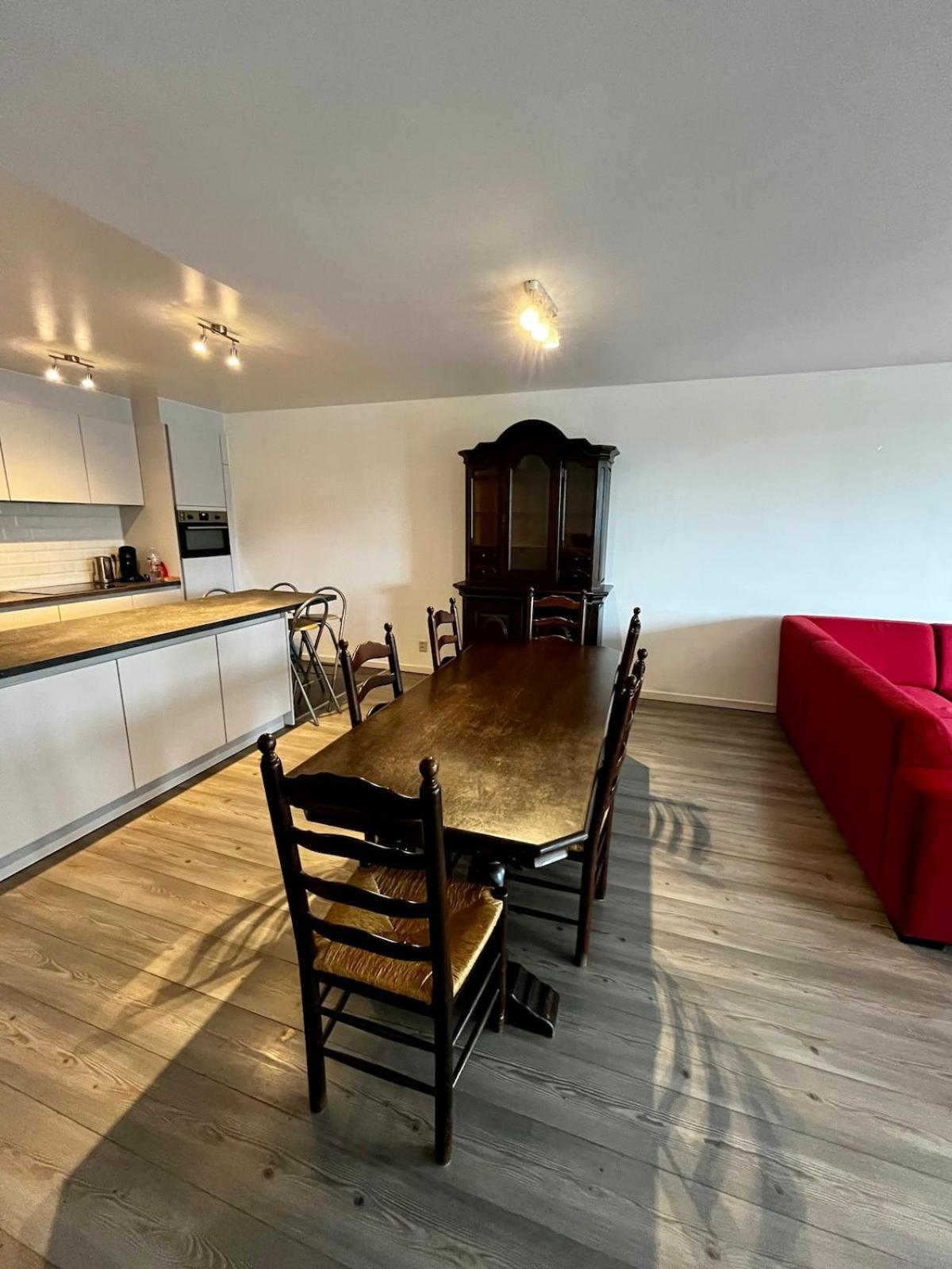 Big Apartment With Parking In 안트베르펜 외부 사진